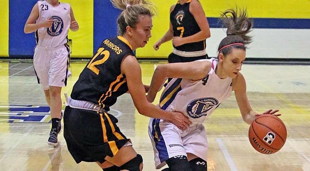WBB | Balanced Attack Leads Voyageurs to Victory