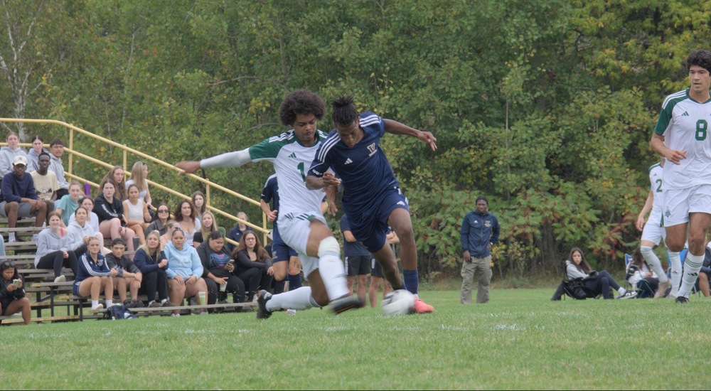 Jaiden Santo takes on a Trent defender - Mark Wilson