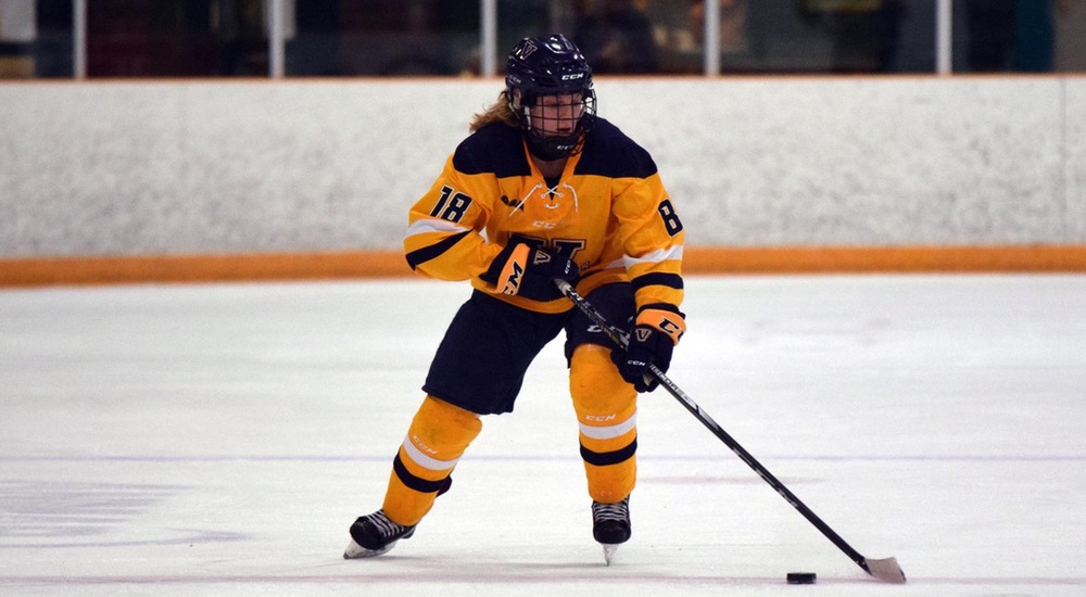 WHKY | Voyageurs Drop Close Contest to #3 Varsity Blues