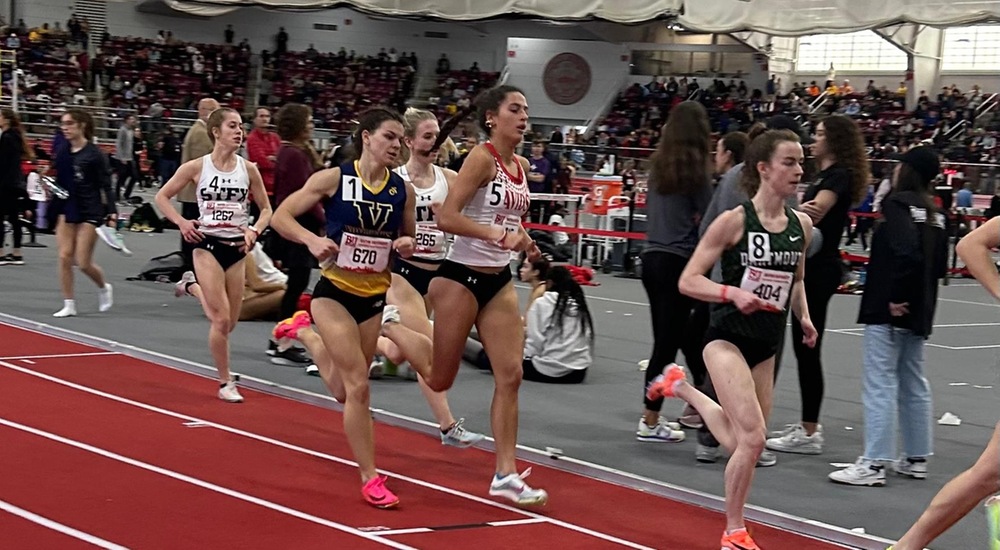 Kristen Mrozewski running the 1000 metres at the Boston Invitational - Brandon Radey